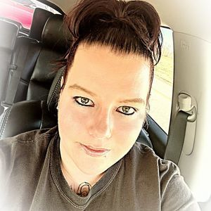 Meet your Posher, Felicia